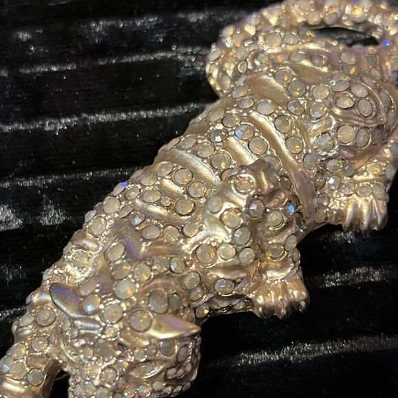 Vintage Gold Tone Big Cat Stalking Panther Cheetah Leopard Rhinestone Pin Brooch - Picture 3 of 9